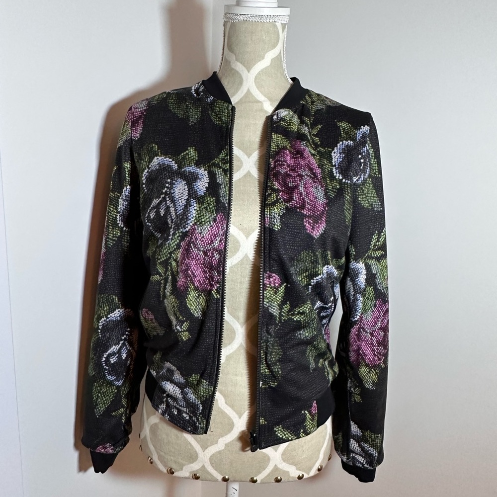 Two sided fully reversible lululemon jacket